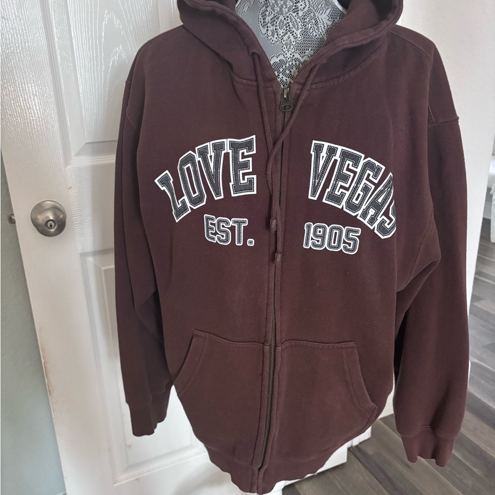 CH APPAREL “LOVE VEGAS” hoodie SZ L